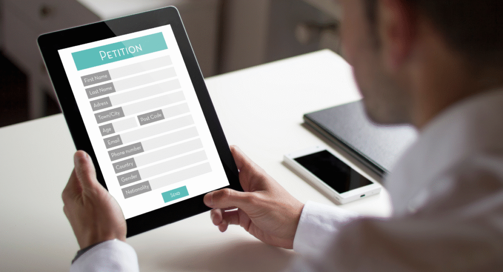 家の片付け業者に頼む場面