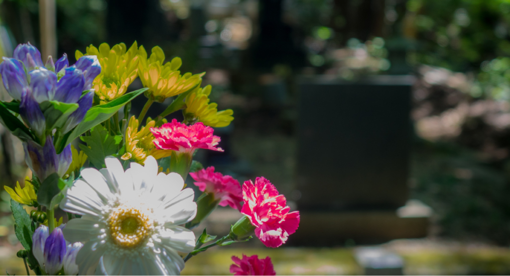 ゴミに出せない位牌や遺影の処分方法